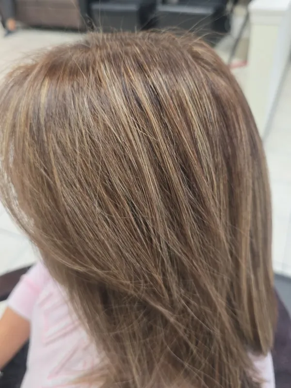 Client hair after dimensional highlights